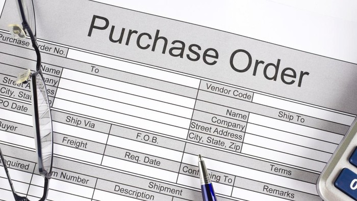 Purchase order (PO) adalah dokumen penting bagi UMKM untuk masuk ke rantai pasok besar. PO membantu akses pembiayaan dan meningkatkan profesionalisme usaha.