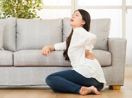 9 Penyebab Sakit Pinggang Belakang pada Wanita dan Cara Mengatasinya