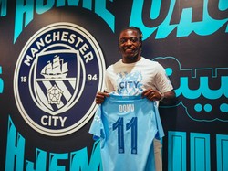 Jeremy Doku di Man City: Dari Malu-malu, Jadi Idola Baru