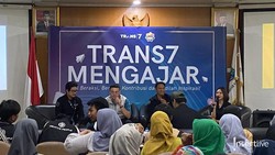 TRANS 7 Mengajar Hadir Bantu Masyarakat Cari Cuan Lewat Konten