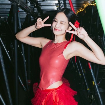 Ini Penyebab Jennie BLACKPINK Diduga Knetz Gabung dengan Hybe