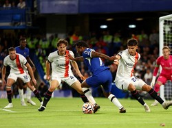 Babak Pertama, Sterling Bawa Chelsea Ungguli Luton Town 1-0