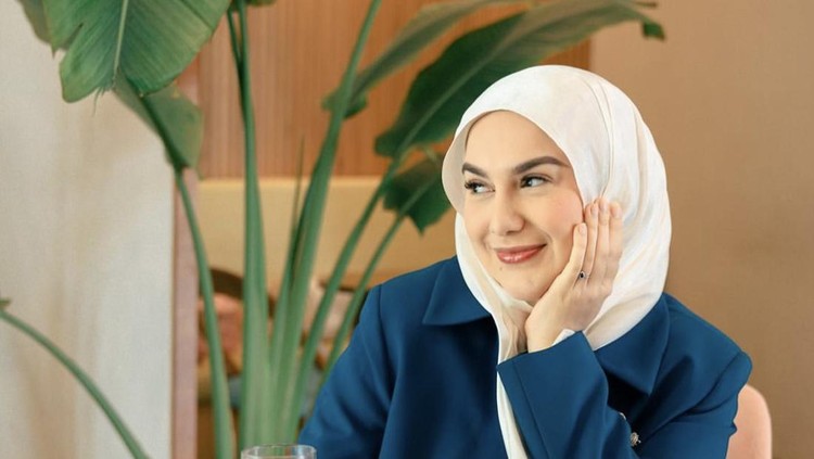 Romantisnya Irish Bella Saat Kulineran Bareng Ammar Zoni Romantisnya Irish Bella Saat Kulineran Bareng Ammar Zoni