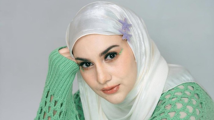 Romantisnya Irish Bella Saat Kulineran Bareng Ammar Zoni