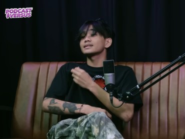 img-title Terpopuler: Sosok Satria Mahathir vs Identitas Pasangan Prewedding di Bromo