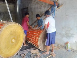 Kendang Mebarung Terancam Punah, Pemeliharaan Sulit-Generasi Penerus Tak Ada