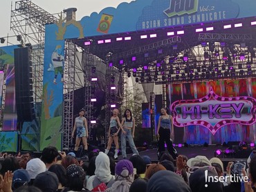 Sore Makin Panas dengan Penampilan 'Touch My Body' dari H1-KEY