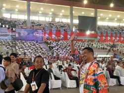 Bobby Singgung Aulia di Depan Relawan: Teman Berantam, Terima Kasih Masih Setia