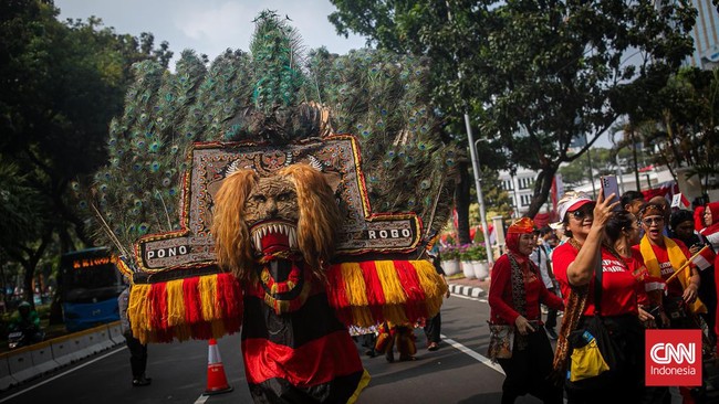 FOTO: Ribuan Orang Meriahkan Pawai Budaya Reog Ponorogo di Jakarta
