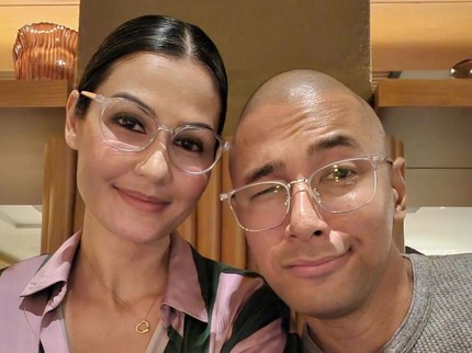 7 Potret Awet Muda Rima Melati Adams Istri Marcell Siahaan di Usia 43 Tahun