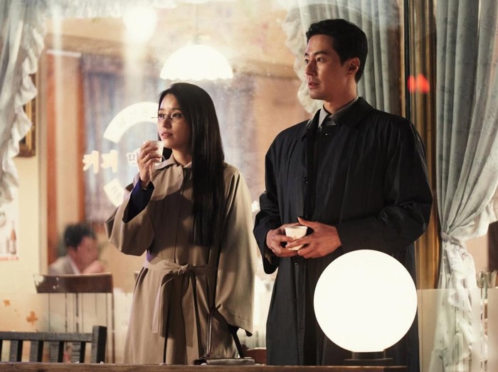 Han Hyo Joo dan Jo In Sung di Moving (2023) Han Hyo Joo dan Jo In Sung di Moving (2023)