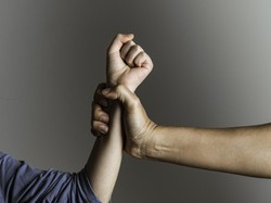 Mengenal Serba-serbi Kenakalan Remaja dan Cara Menghadapinya