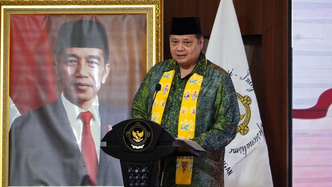 Menteri Koordinator Bidang Perekonomian Airlangga Hartarto mengatakan bahwa sasaran yang ingin dicapai Indonesia pada tahun 2045 adalah mencapai Indonesia emas.