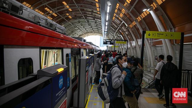 Bagi yang belum memiliki rencana jalan-jalan akhir pekan ini, kalian bisa mempertimbangkan tempat-tempat wisata di dekat stasiun LRT Jabodebek.