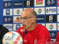 Akhirnya Arema FC Menang Perdana di Liga 1, Fernando Puji Tim