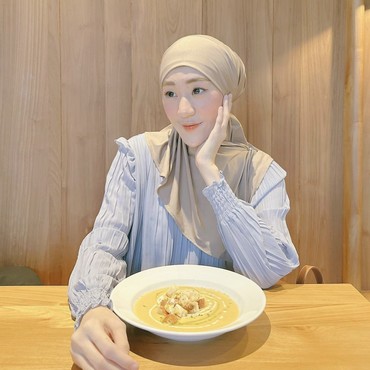 Respons Larissa Chou Jika Suami Masih Pantau Mantan Kekasih