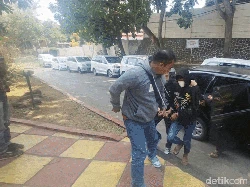 5 Fakta Ayah Aniaya Anak Kandung gegara Uang Jajan