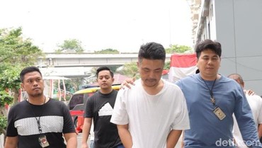 img-title Pesulap OA yang Tertangkap karena Narkoba adalah Oge Arthemus, Ini Sosoknya