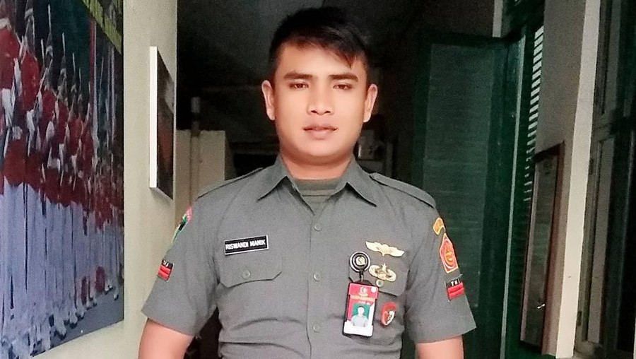 Riswandi Risvie Manik Riswandi Risvie Manik