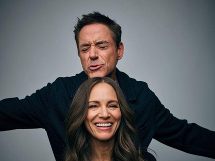 5 Potret Robert Downey Jr. 'Iron Man' & Istri Rayakan 18 Th Pernikahan, Jauh dari Gosip