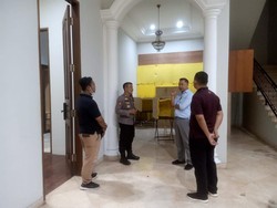 Misteri Sindikat Penipu Usai Bikin Markas di Rumah Dino Patti
