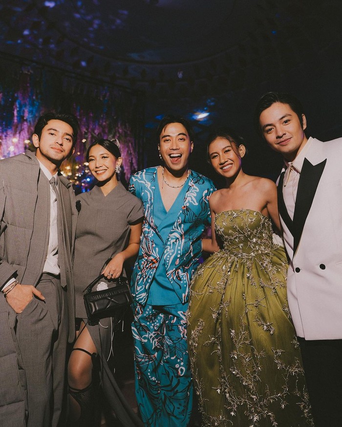 Shenina Cinnamon dan Angga Yunanda (kanan)