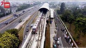 VIDEO: Jajal LRT Jabodebek Kebanggaan Jokowi yang Mulai Operasi
