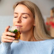 6 Rekomendasi Minuman yang Cocok saat Diet Intermittent Fasting, Nggak Cuma Air Putih!