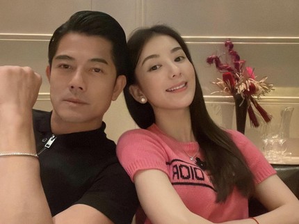 Bikin Iri, Aaron Kwok Beri Kartu Kredit Tanpa Limit pada Sang Istri yang Hamil Anak Ketiga