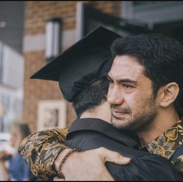 Harapan Reza Rahadian untuk Sang Adik yang Baru Lulus Kuliah