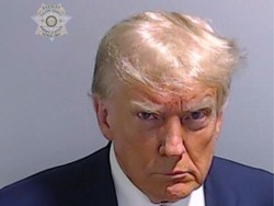 Green Day Jual T-shirt Gambar Mug Shot Donald Trump, Hasilnya untuk Amal