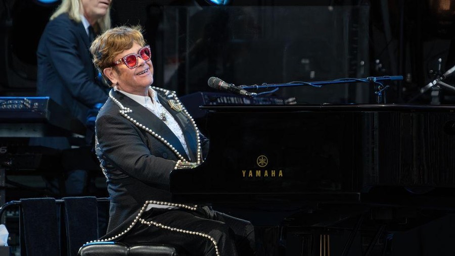 CHRISTCHURCH, NEW ZEALAND - JANUARY 24: Elton John performs at Orangetheory Stadium on January 24, 2023 in Christchurch, New Zealand. (Photo by Rob Ball/WireImage)