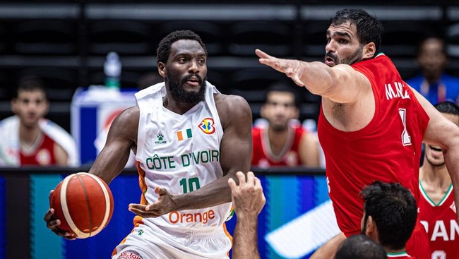 Kemenangan Pantai Gading atas Iran di Grup G FIBA World Cup 2023 diwarnai protes keras pelatih Iran Hakan Demir di detik-detik terakhir pertandingan.