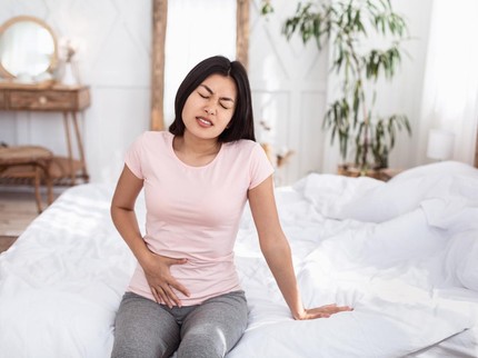 7 Tanda-Tanda Keguguran pada Trimester Pertama, Penyebab & Cara Mengatasinya