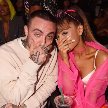 Penghormatan Ariana Grande untuk Mendiang Mac Miller lewat Video 'The Way'