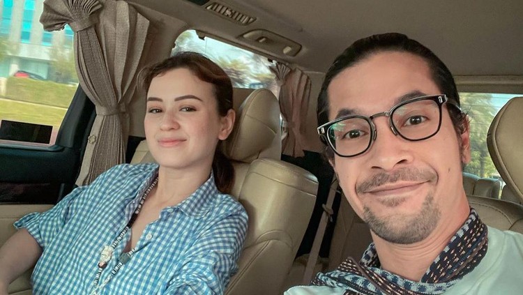 Potret Romantis Kimberly Ryder dan Edward Akbar