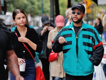 img-title Selena Gomez Bantah Lagu 'Single Soon' Curhatan soal The Weeknd