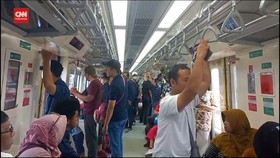VIDEO: Melihat Antusiasme Warga Jajal LRT Jabodebek