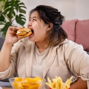 Kenali 5 Tanda Obesitas di Usia Muda yang Berbahaya untuk Kesehatan di Masa Depan