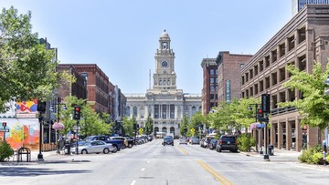 HIBURAN DI IOWA