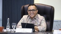 Menteri PANRB Pastikan Tenaga Honorer Batal Dihapus November 2023