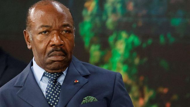Militer Gabon Lancarkan Kudeta usai Presiden Bongo Menang Pemilu Ke-3 - CNN Indonesia