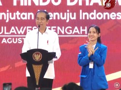 Jokowi Jawab Permintaan Mahasiswa Palu 3 Periode: Nggak Boleh