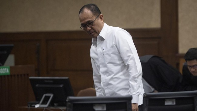 Rafael Alun disebut dapat dana taktis hingga miliaran rupiah karena membawa banyak klien besar untuk perusahaan PT ARME.