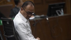 FOTO: Rafael Alun Didakwa Terima Gratifikasi dan Cuci Uang