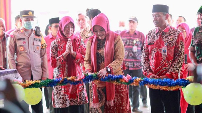 Kegiatan Sambang Warga Kabupaten Klaten 2023 kembali dilanjutkan dengan kehadiran Bupati Sri Mulyani di Desa Gledeg, Kecamatan Karanganom pada Kamis (31/8).
