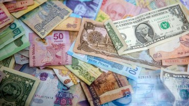 img-title 10 Negara dengan Mata Uang Paling Rendah, Ada Rupiah?
