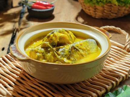 Resep Gulai Ikan Patin yang Gurih Berempah & Enak, Makan Siang Keluarga Makin Lahap