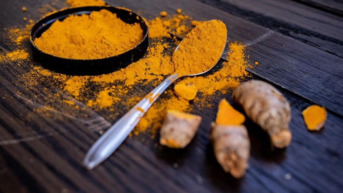 7 Manfaat Kunyit untuk Wajah, Salah Satunya Bantu Cegah Penuaan Dini!