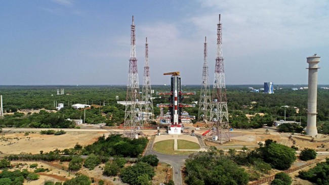 Setelah berhasil mendarat di Bulan, India kini berencana mengirimkan wahana antariksa lainnya, Aditya-L1 menuju Matahari.